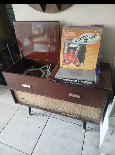 Radiola antiga e rara