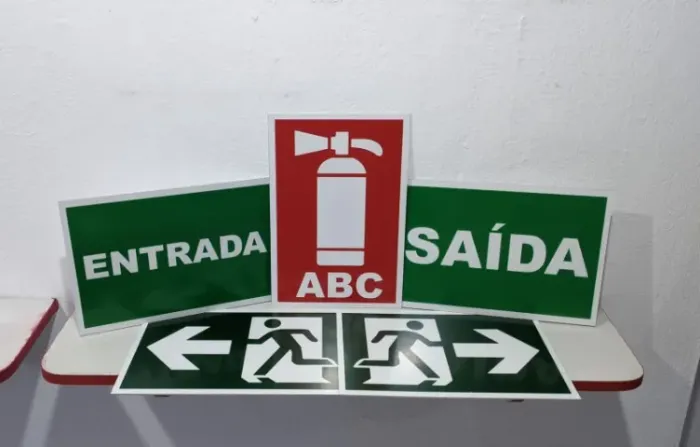 Placas sinalizadoras