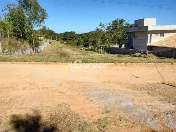 TERRENO EM ATIBAIA 1.000 M² CONDOMÍNIO FECHADO COM AMPLA ÁREA VERDE