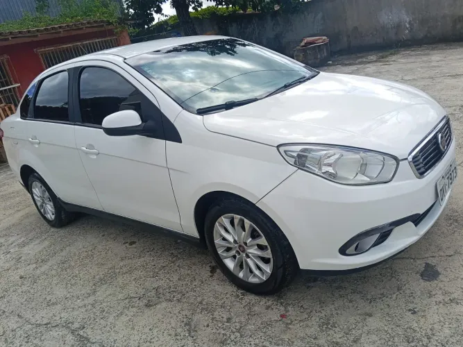 Fiat Grand Siena Attrac. 1.4 EVO F.flex 8V 2017