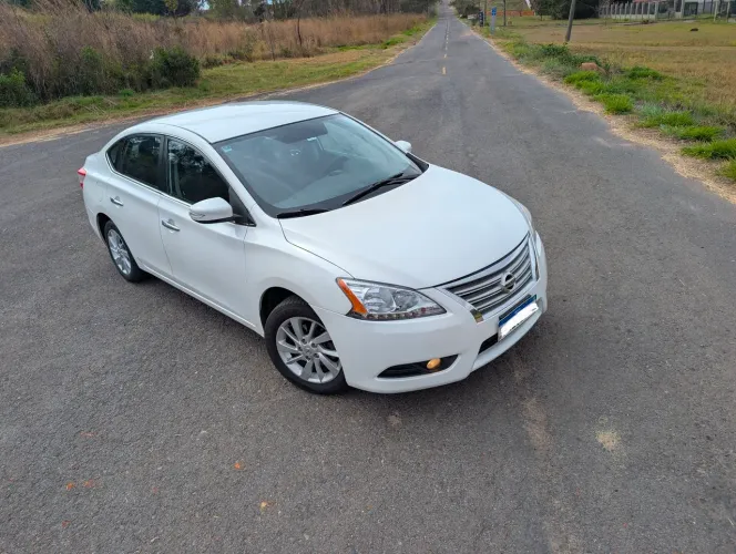 Nissan Sentra SV 2.0 Flexstart 16V Aut. 2014