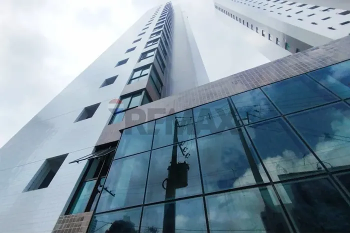 "Flat Mobiliado na Torre com Vista e Lazer Completo"