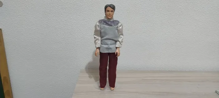 Boneco Ken - Príncipe Carlos - Mattel