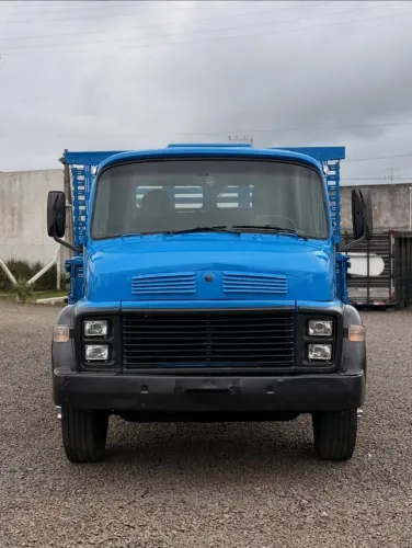 MERCEDES-BENZ 1313