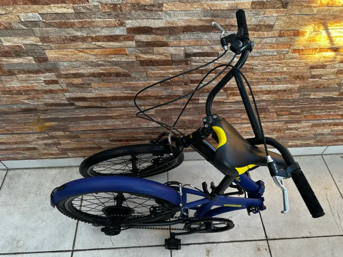 Bicicleta dobrável linda 