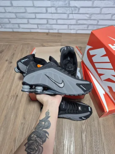 Nike Shox R4 Molas R4 Prata/Preto Premium