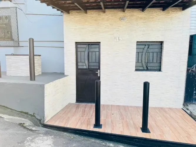 Alugo Casa de 01 Quarto no Bairro Novo Aleixo