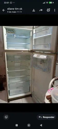Geladeira 220v