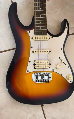 Guitarra Ibanez GIO