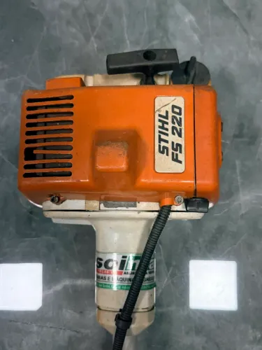 Roçadeira Sthill Fs 220