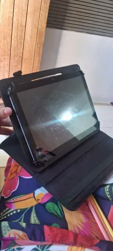 Tablet com capa rotativa