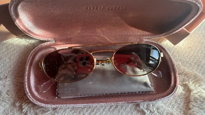 Oculos Miu Miu oval ORIGINALES