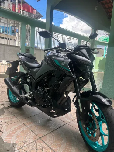Moto yamaha mt03 2025