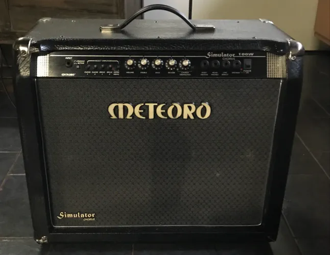 Amplificador Meteoro Simulator 100W