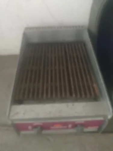 churrasqueira a gás com grelha ZAP *