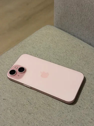 iPhone 15 rosa