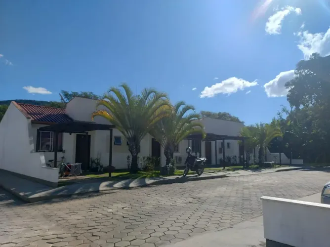 Casa em condominio com 2 dormitórios à venda, por R$ 340.000 - Forquilhas - São José/SC