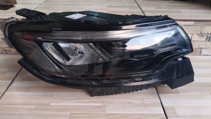 Farol Jeep Compass