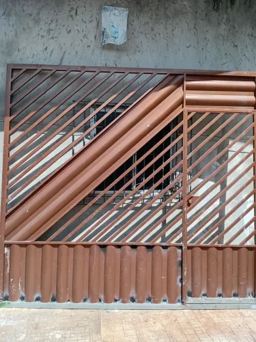 Portão de metalon usado