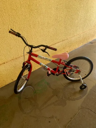Bicicleta aro 20 Infantil - seminova