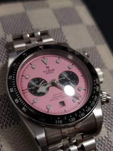 Relógio Tudor Black Bay Pink 