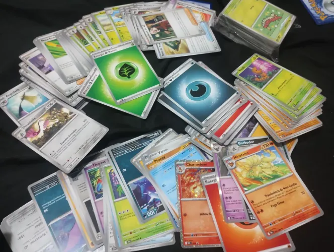 Lote de cartas pokémon