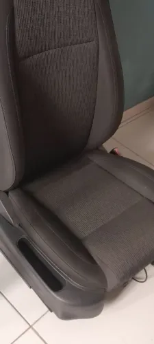 Banco de carro dianteiro 