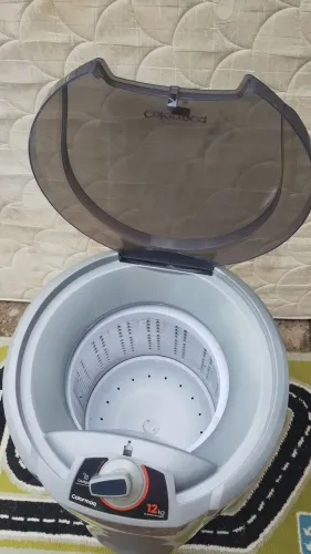 Vendo centrífuga Colormaq 12 kg 110 volts