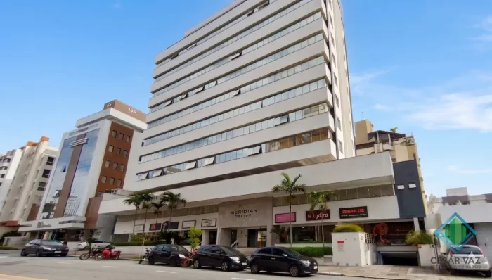Sala comercial próxima a UFSC no bairro Trindade.