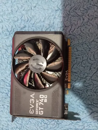 PLACA DE VIDEO EVGA GT 740 SC