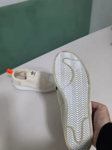 Tênis Adidas