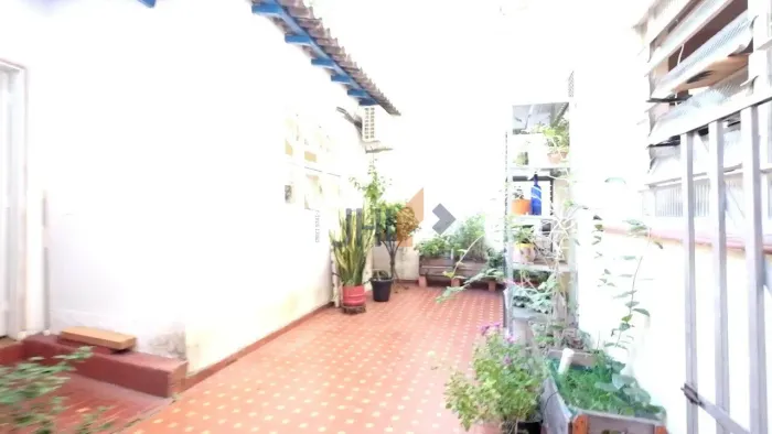 Imóvel com 250 m² perto do metrô V. Madalena, para venda ou locação