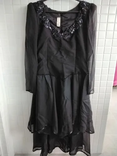 Vestido preto elegante 