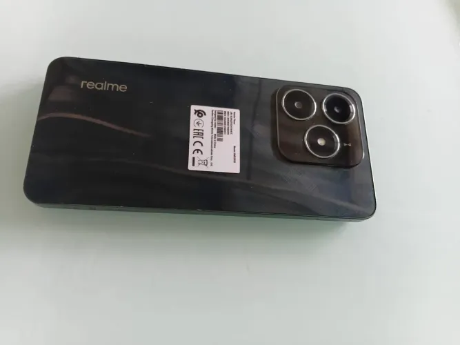 Realme C61 semi-novo! Podemos baixar o preço, se vc ter interessar, e está achando caro!!!