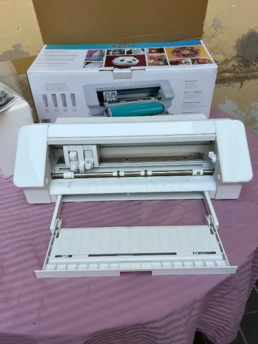 Silhouette Cameo 4