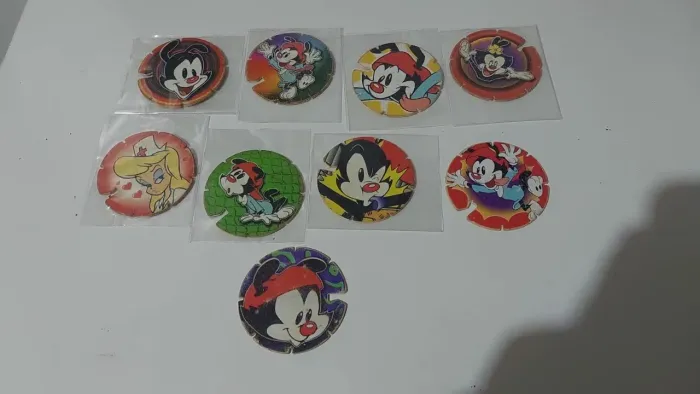 Lote de tazos ANIMANIACS com 9 tazos