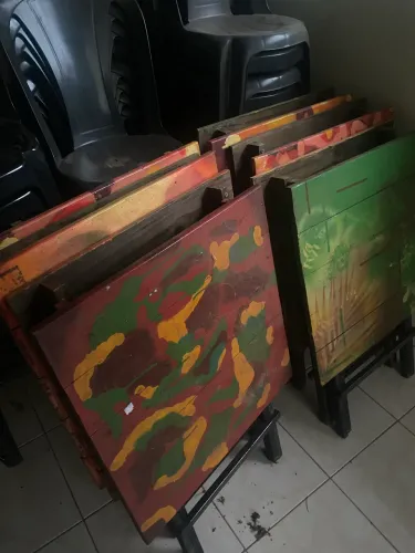 Mesa de bar REFORÇADA, tampa de madeira e estrutura de aço