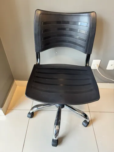 Cadeira giratória escritório