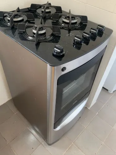 Fogão Consul 4 Bocas Inox Mesa de Vidro CFO4VAR
