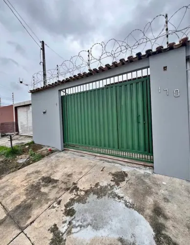 Disponível à venda