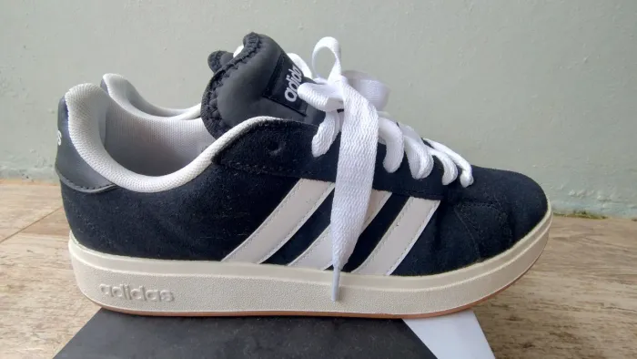 Tênis Adidas original com nota fiscal