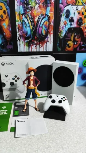 X BOX SÉRIES S na caixa completo