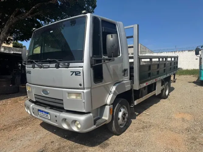 Cargo 712 2011 3/4 Carroceria Aberta