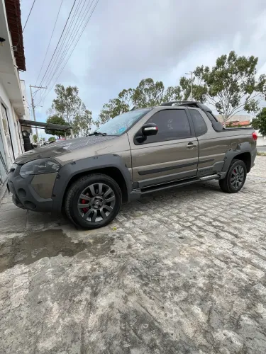Fiat Strada Adventure 1.8/ 1.8 Locker Flex CE 2017