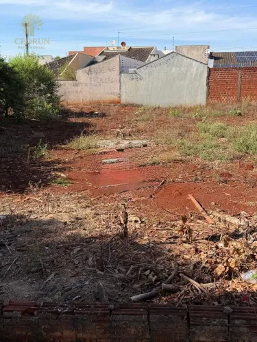 Terreno à venda em Maringá, Jardim Oriental, com 200 m²