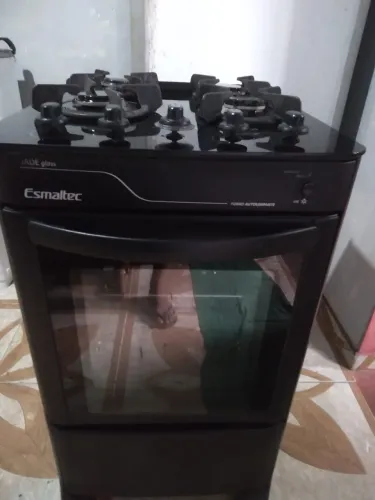 Fogão Esmaltec mesa de vidro 4 bocas
