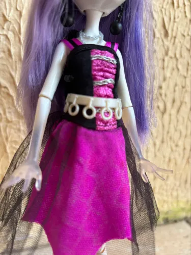 Vendo boneca monster high spectra 