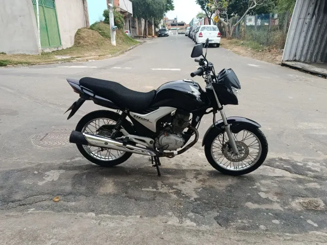 Honda cg Titan 150 cilindradas