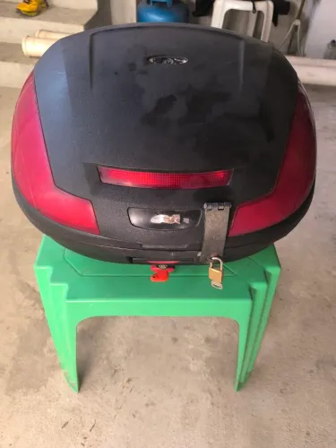 Baú Givi