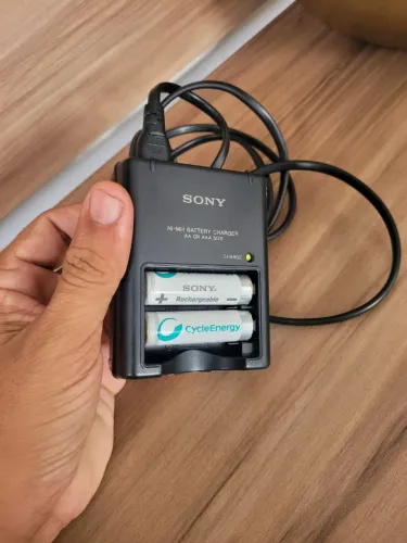 Carregador de pilhas pra Sony Cyber-shot